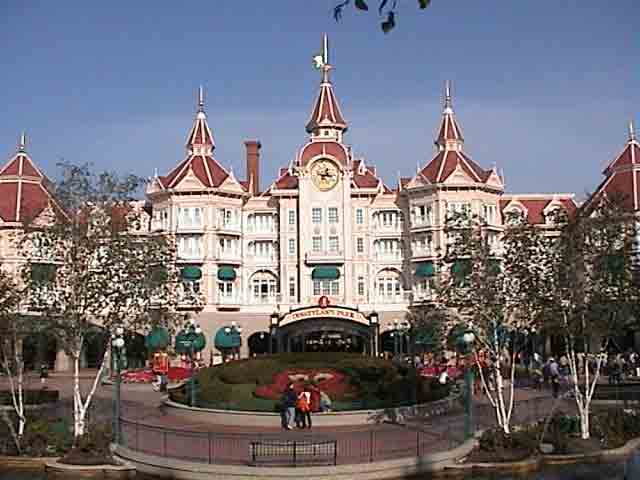 Francia - Disneyland París 01.jpg
